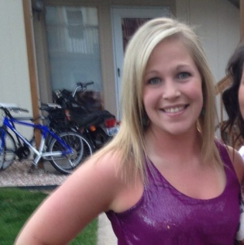 CynthiaTidwell's profile picture. stay true to yourself and live with no regret.