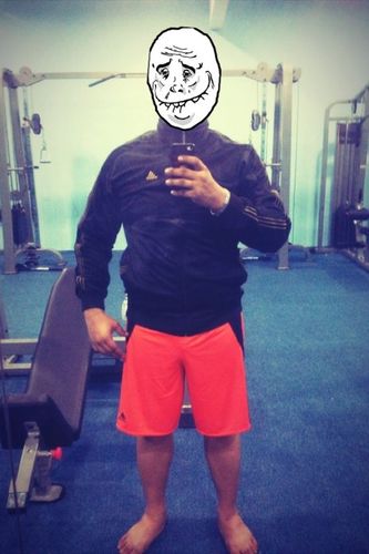 encikpidos's profile picture. 