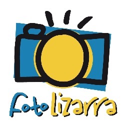 Fotógrafos especialistas en fotografía de boda, comunión, estudio, etc. Nos gusta que nuestras fotos expresen sentimiento, dinamismo y complicidad.