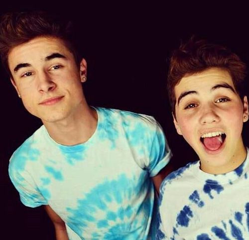 Its ela&jen here follow us kian and make our dreams come true