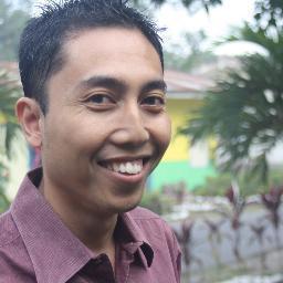 Simple Guy & Office Workers, Announcer in The City Kediri