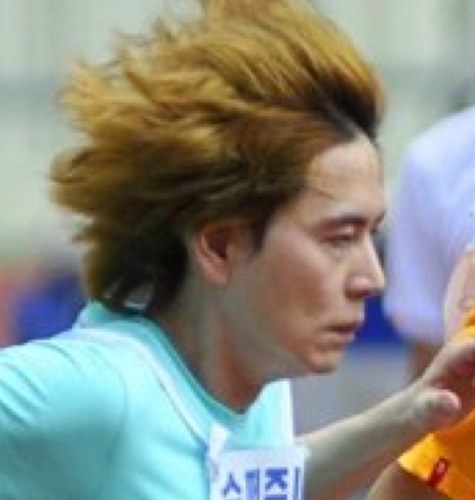 โจวคยูฮยอนบอท มีนิยามแค่'หน้าตาดีมีชัยไปกว่าครึ่ง' อยากรู้จักคนหน้าตาดีก็ฟอลมาสิครับ
