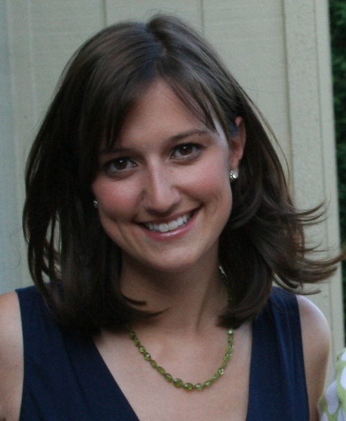 Former Michigander living in Chicago. Loves cooking, @bzak, and Leland.