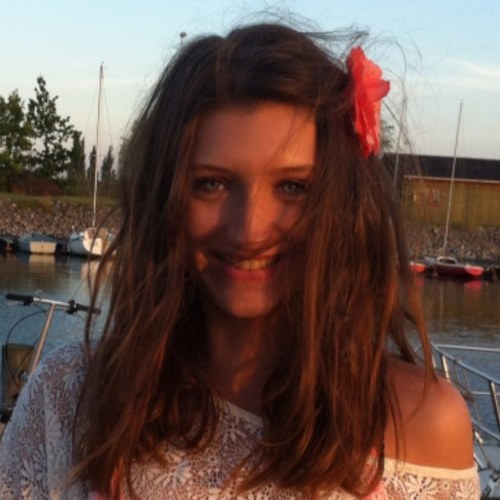 Just a normal girl! Loving life and having fun! Being young!