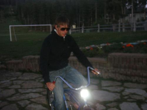 rossholbrook's profile picture. 