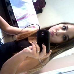 Brasil,12anos,corinthians,chocolate,ciumenta,família,Deus e sis das gordas @Dailopes02 e @Caroolszs2