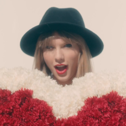 Hey Guys We are Taylor Nerds! follow us if you are too We are also the new hosts of #REDItUp!
If anyone is looking for a tutu let me know i make them by hand!
