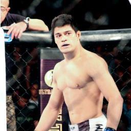 Lutador profissional de MMA em busca de um sonho, ser campeão !