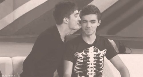 i love the wanted so much and all twfanmily