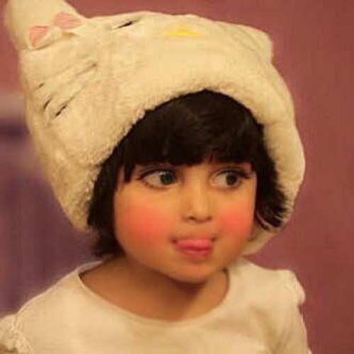 فهمت الحياة جيداً،رأيتُ فيها ما كنتُ أخشى رؤيته ،عرفتُ أن الناس مُجرد معادن،كثيرهآ يصدأ وقليلها على بريقه مُحافظ ! عشقي للابد  Saudi Arabiaً
