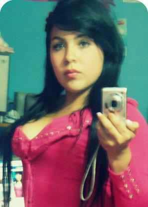 Creeo en e amor aprimera vista  en quien te ame por lo que eres y nunca te avandona