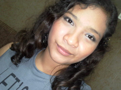 sigueme c: pero si me vas a seguir y luego dejarme de seguir mejor no me sigas. y cuando me sigas hasme una mencion :D
