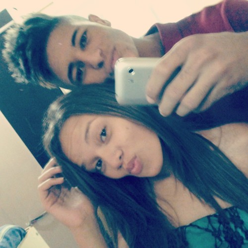 O segredo da felicidade é fazer do seu dever o seu prazer. Donos ( @tha_alvees e @Fillipetop36 ) lembro do nosso primeiro beijo todos os dias eu te amo :)