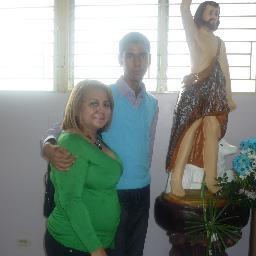 hola que hacen todos espero que me sigan para yo seguirlos tam bien jeje me gusta todos los anime y soy un estudiante con edad de 15 años y llévate un bankai