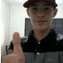 http://t.co/vzZVpfLPAU dahora a radio toca varias musica mostraa