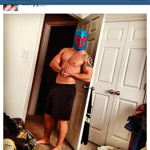 jearbear31's profile picture. catchin waves and banging babes! Mahalo