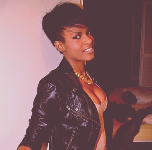 Valmasonx3's profile picture. 