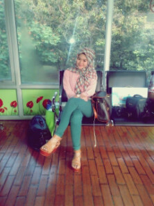 Hi. I'm Myta! I'm a Woman who has many dreams! Believe in Urself & GOD. love once with DISTANCE ☺  & soon YOU will be us one day!♥ Aamiin ••