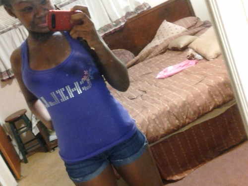Hey , Follow Me ! I Cann't Staand Rude , And Uglnest .. So Try Too Geet Along With Me .