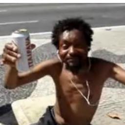 Visa um italiano de barata da Hungra tio?  se quiser bater um papo: 
niteroidadepre@gmail.com       
snap:niteroidadepres #mandanudes