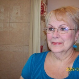 craftynonnie's profile picture. Love to crochet, paint, make jewelry and read books.