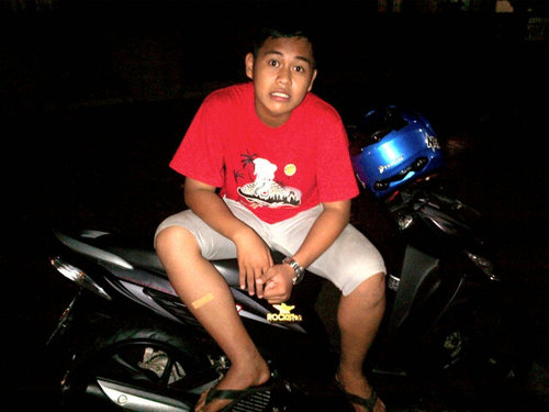 HabibiALFareyz_'s profile picture. Follow me and mentions, I'll definitely follback you but if you unfollow me I'll unfollow you