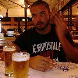 Tight End do Vasco da Gama Patriotas, 21 anos, graduando em Ed.Fisica da UFRJ, Amante dos esportes e da vida noturna, mergulhador amador e um cara diferenciado.