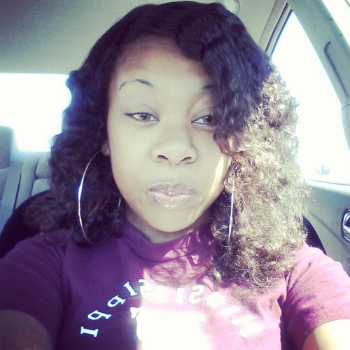 .fuck love. Ion fuck wit 2 many my circle is anti follo me my instagram @trice_kisses, my 'G' @UmSmurf_Calmdwn #teamfollowback
