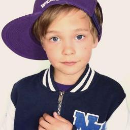 A little boy with a big attitude. I take what I think should be mine. #RolePlay  18 +  { Fake }