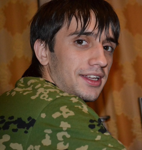 runet_r's profile picture. 