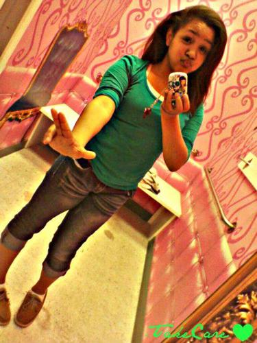 Tianateamhalf's profile picture. single and beautiful follow my brother @DaKiddHalf my twinnie♥@DasziaHarris my bad ass twifey @ITSMONEE_BITCH ♥ my beautiful follower @thvgz