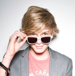 16 years old. Australian Musician. Verified by @westernpeace.