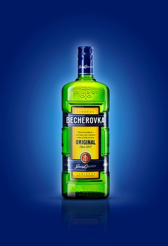 The Official Twitter Page of Becherovka California. You must be of legal drinking age to follow. Enjoy Responsibly, and Keep Yourself in Czech.