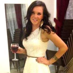 XxMollymoo's profile picture. Typical woman ... love to partayyyyyyyy :D