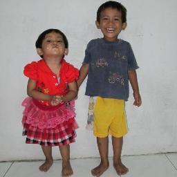 Mereka yang aku perjuangkan
Mereka yang aku sayangi
Mereka yang aku pikirkan
Mereka lah kekuatanku