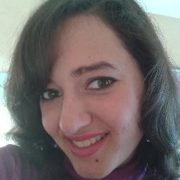 je suis une danseuse de salon et sais pour moi une grande passion.  j adore le sport et aime bouger. je croque la vie a plaine dent et je m en lasserai jamais.