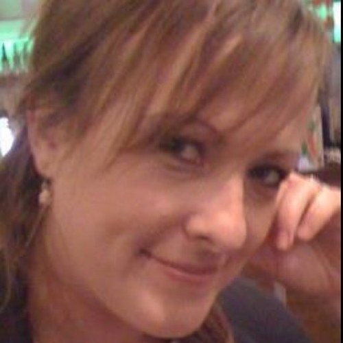 Mum to Sophia and Lucas, wife of Dean. Work at a University. Love life - my motto 'live every moment, laugh every day and love beyond words.
