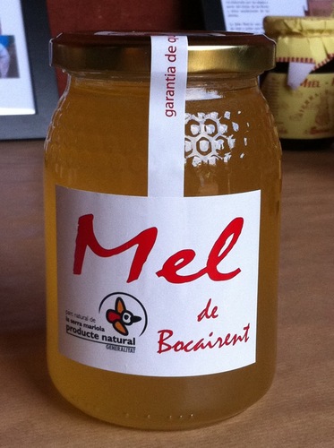 Mel produïda a la Serra Mariola, Bocairent (València) Honey made in Serra Mariola, Bocairent (València)