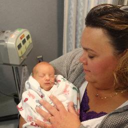 ellibird17's profile picture. 