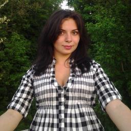 Сказки и фантазия - единственное что нас уберегает от взрослой жизни. Не спешите взрослеть и оставайтесь всегда чуточку детьми)