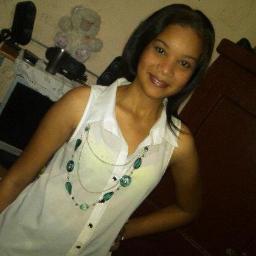 NOMBRE: ESther   BFF: @Frekitafrez  !!!!    TRABAJO en mIi casa.... 100%HUMiiLDE