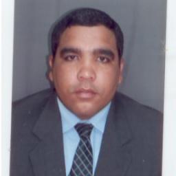 Licenciado en Administración UDONE, Licenciado en Contaduría Publica UDOMONAGAS, Luchador, Perseverante y Amante de la Justicia