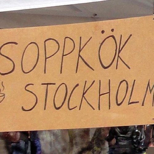 #soppköksthlm är ett initiativ taget av privatpersoner med syfte att belysa problematiken kring hemlöshet. Detta konto RT:ar i ämnet. Kontakta oss via hemsidan.