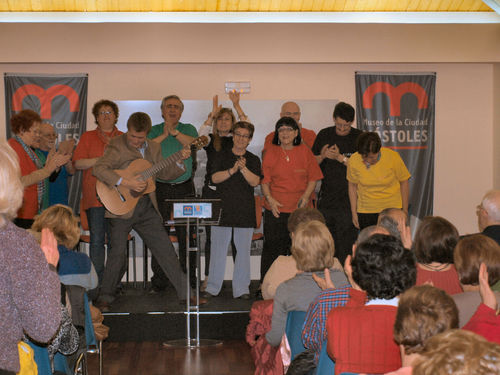 ASEAPOO's profile picture. Tertulias,recitales,presentaciones de libros,radio,revista,certámenes...