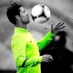 @Crisironico @dudu_bryan @Cristiano @crismalvado