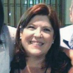 Apoyo la defensa de los DDHH y la acción de la sociedad civil. Trabajadora Social UCAB. Terapeuta corporal. Maestra Reiki.