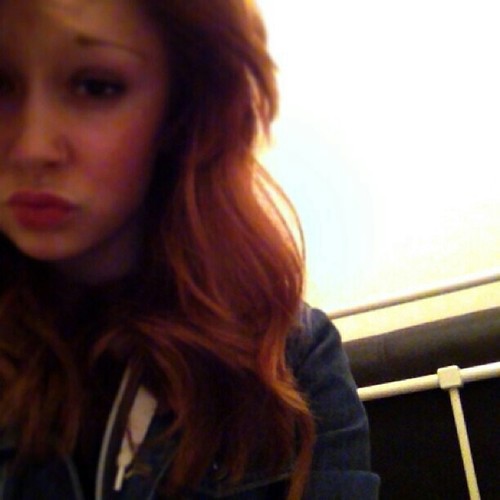 meganlightfoot_'s profile picture. Instagram- megglightfoot