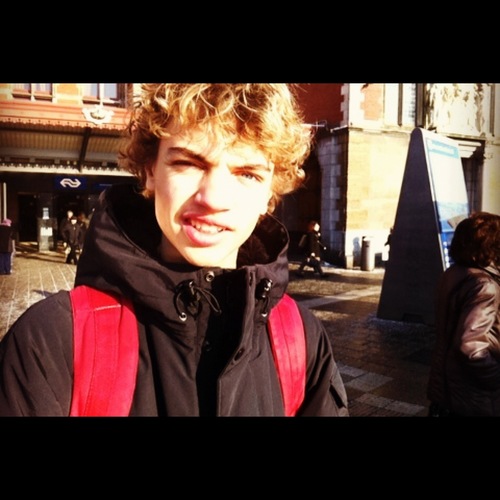 Pimm___'s profile picture. Pedicabo ego vos et irrumabo