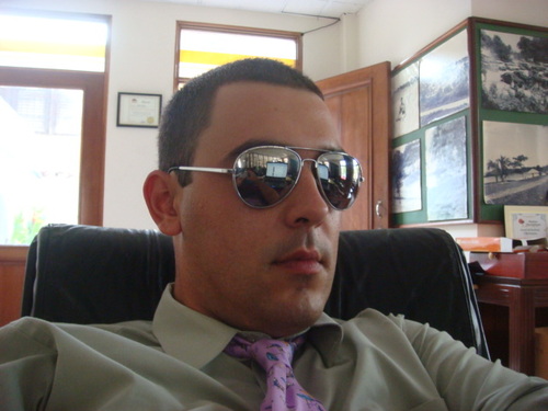 propertycenter's profile picture. SCUBA, LFC, NRL, beer, cigarettes, no phobias other than flying