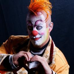 Sou Artista Circense Pai de um lindo menino Chamado Arthur fui finalista do progama qual é o seu talento adoro fazer novas amizades tambem...!!!